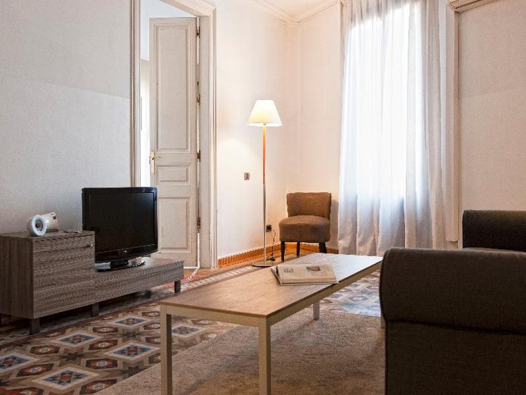 APARTMENT CAPACITY 6 TWO BEDROOMS Room