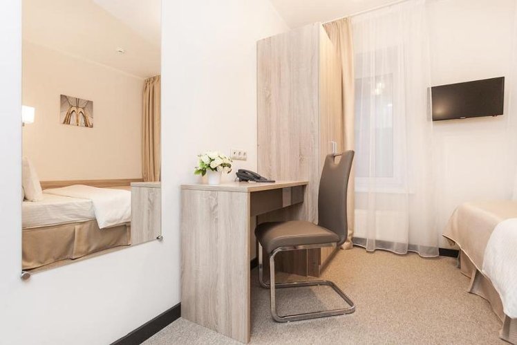 DOUBLE STANDARD Room