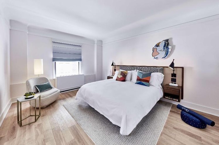 SUITE KING SIZE BED Room