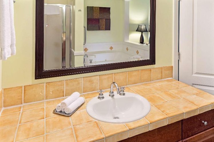 SUITE THREE BEDROOMS Room