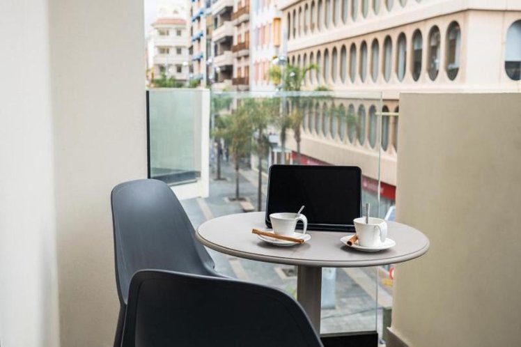 DOUBLE SINGLE USE WITH BALCONY Room