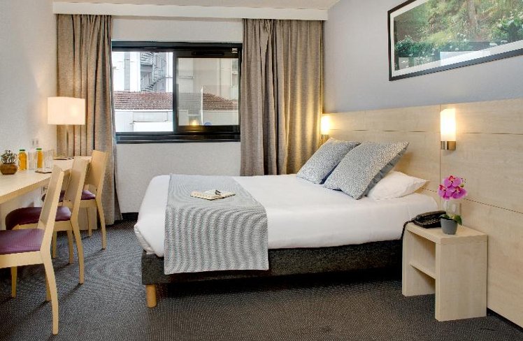 DOUBLE STANDARD Room
