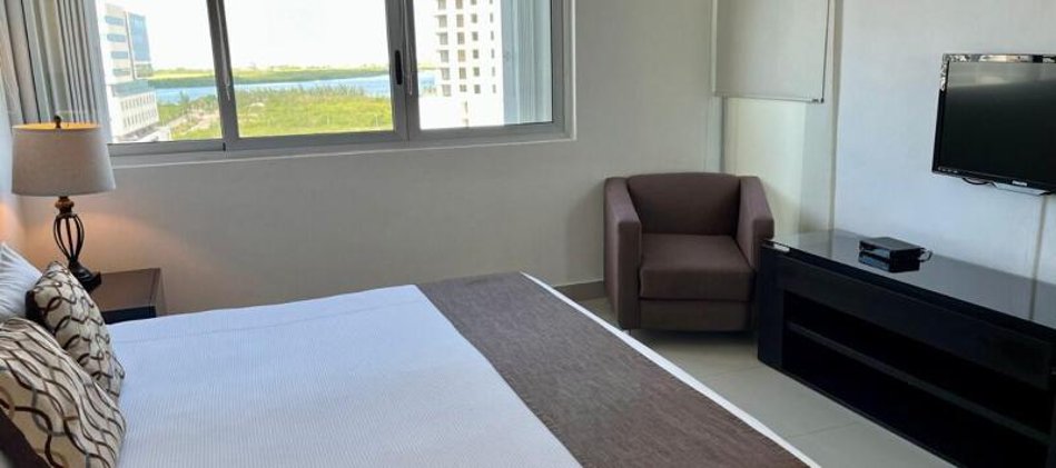 SUITE DELUXE WITH KITCHENETTE Room
