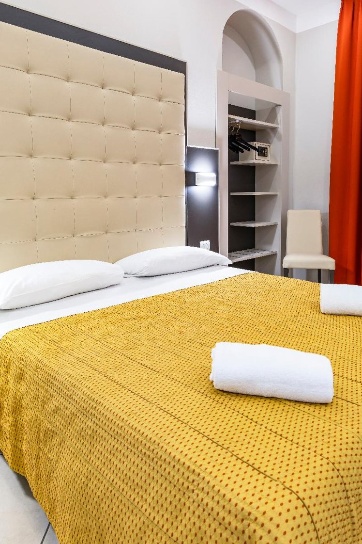 DOUBLE BASIC Room
