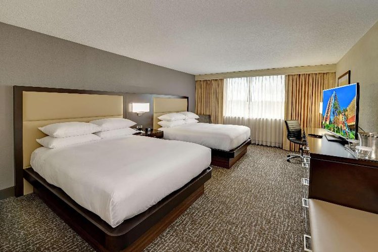 DOUBLE TWO QUEEN BEDS Room