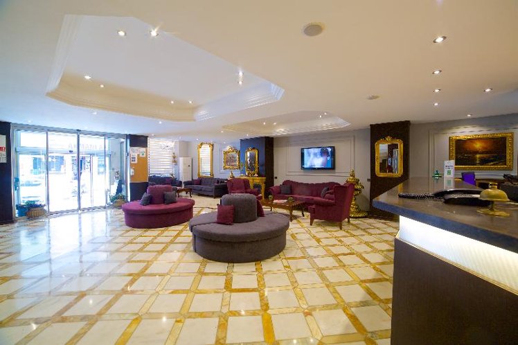 Grand Ant Hotel