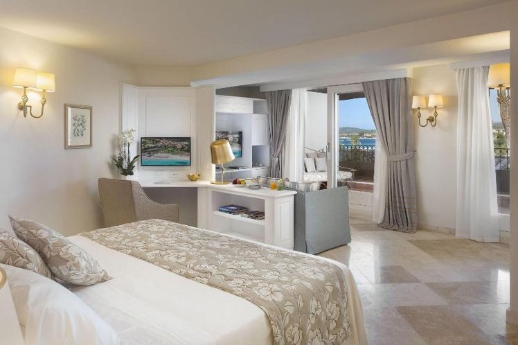 JUNIOR SUITE ONE BED Room