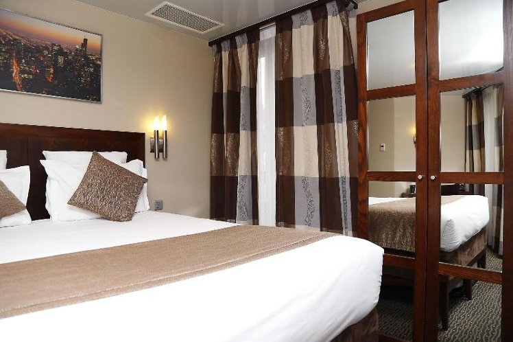 DOUBLE ONE BED Room