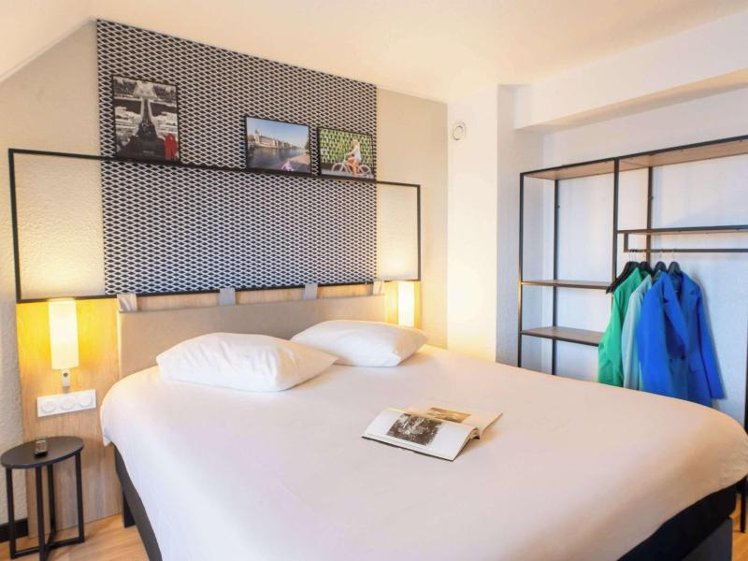 DOUBLE STANDARD Room