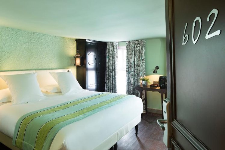DOUBLE SUPERIOR Room