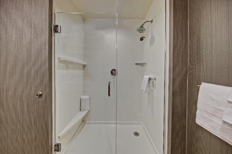 SUITE KING SIZE BED Room