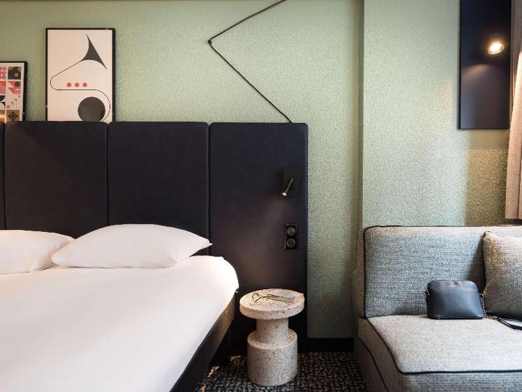 DOUBLE WITH DOUBLE BED Room
