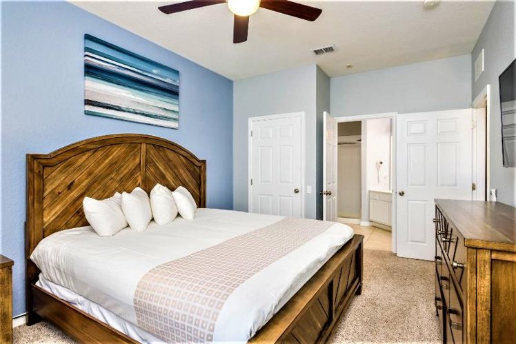 APARTMENT THREE BEDROOMS Room