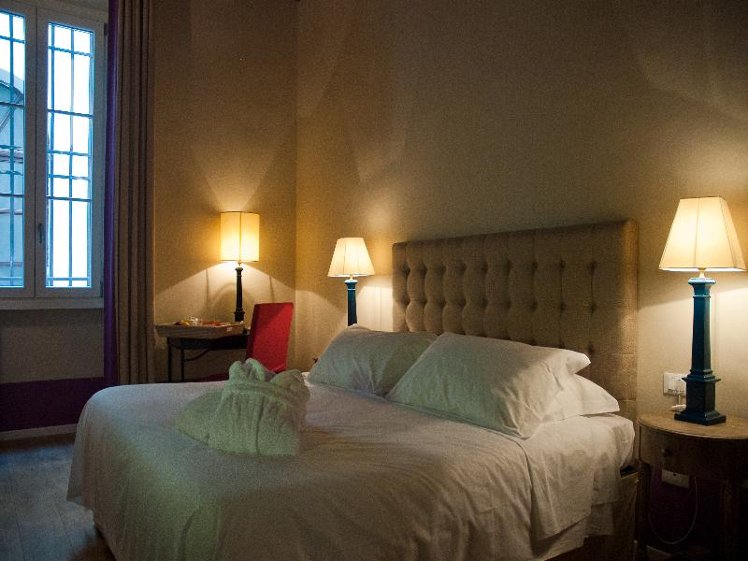 Black 5 Florence Suite