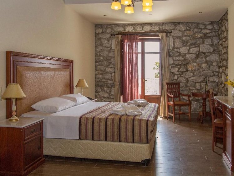 DOUBLE SUPERIOR Room