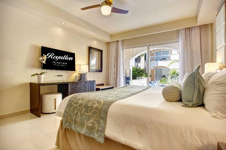 SUITE WITH JACUZZI Room