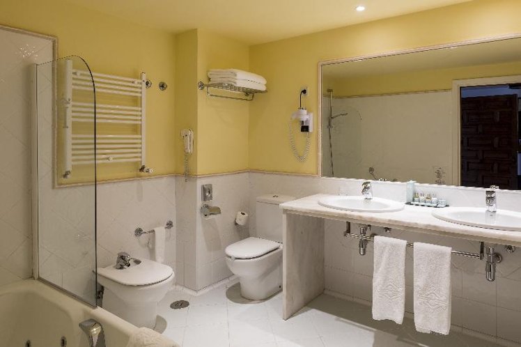 DOUBLE SUPERIOR Room
