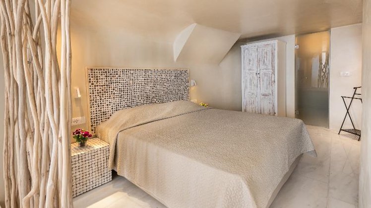 VILLA WITH JACUZZI Room