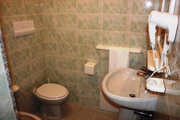 SINGLE SUPERIOR WITH BALCONY Room