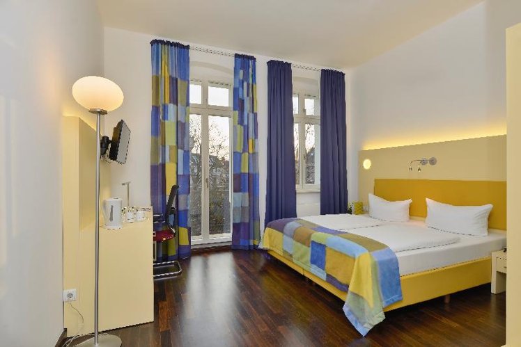 DOUBLE SUPERIOR Room