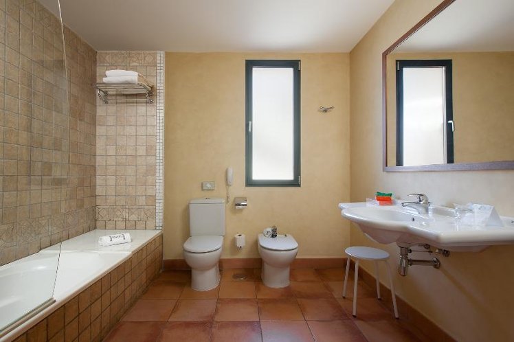 DOUBLE STANDARD Room