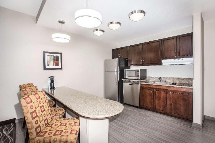 SUITE KING SIZE BED Room