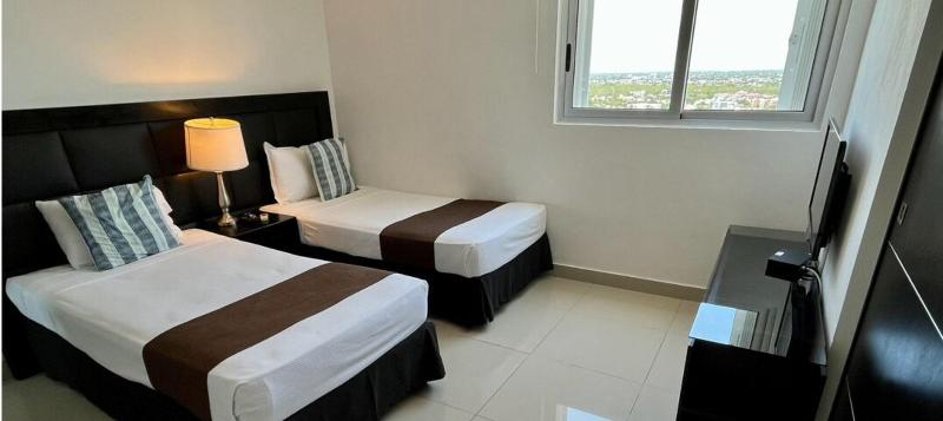 FAMILY ROOM WITH KITCHENETTE WITH VIEWS Room