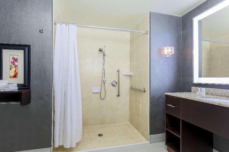 STUDIO KING BED NON SMOKING Room