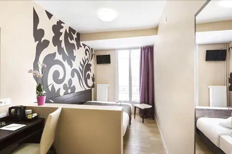 DOUBLE STANDARD Room