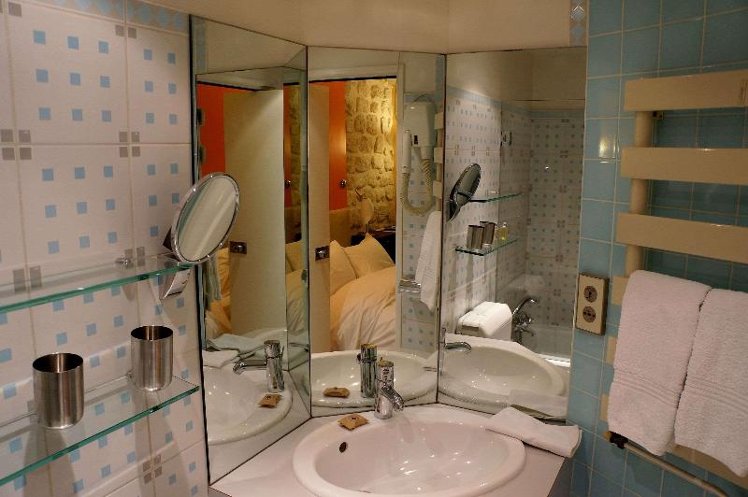 DOUBLE SUPERIOR Room