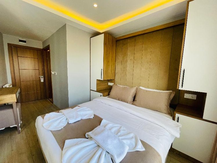 DOUBLE STANDARD Room