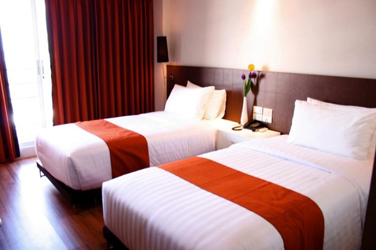 TWIN DELUXE Room