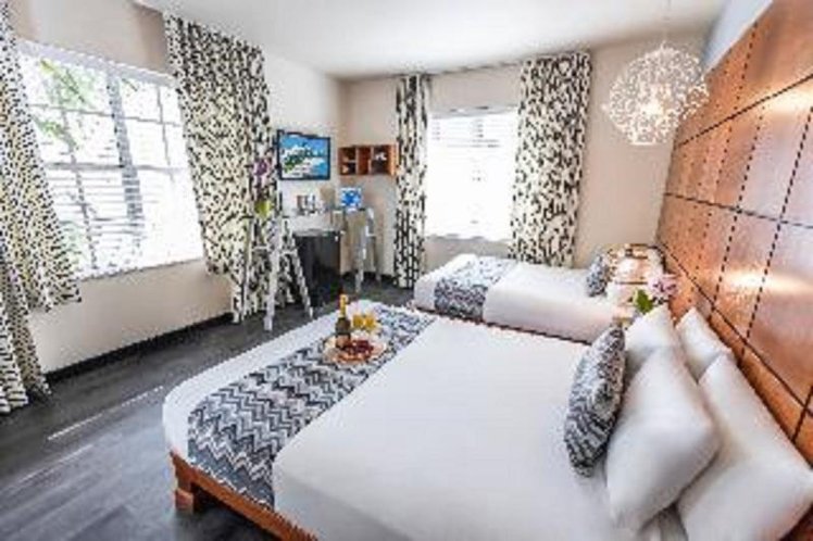 DOUBLE TWO DOUBLE BEDS Room