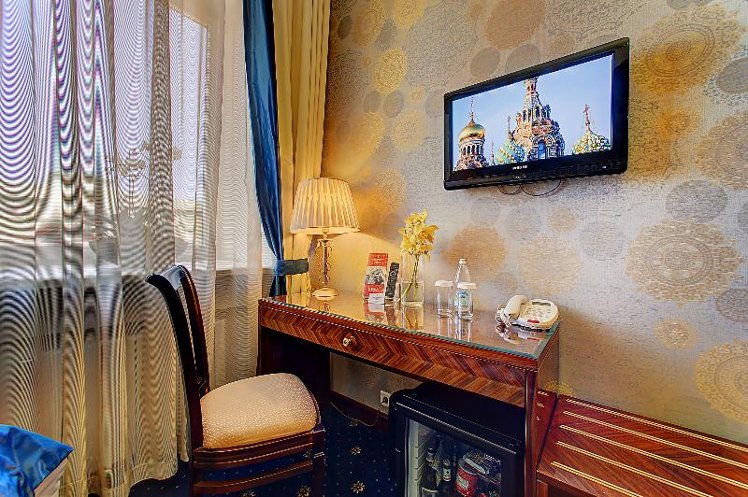 DOUBLE SINGLE USE COMFORT Room
