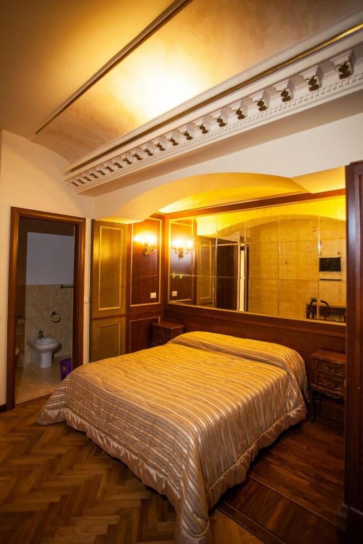 TRIPLE TWO BEDS Room