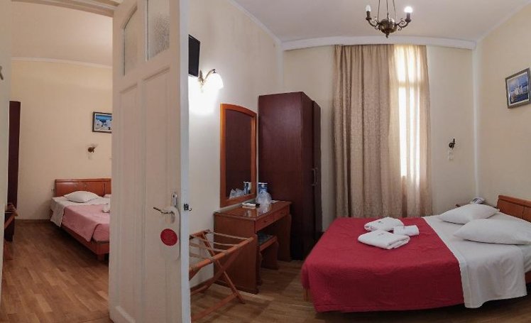 QUADRUPLE STANDARD Room
