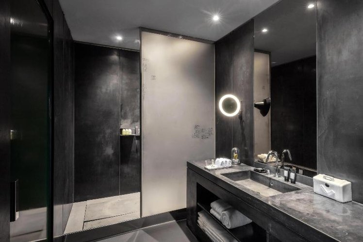 STUDIO CANAL VIEW Room
