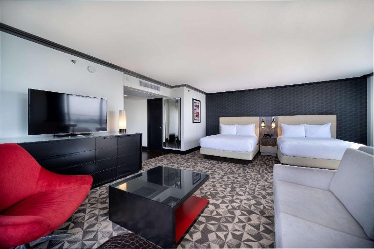 JUNIOR SUITE TWO QUEEN BEDS Room