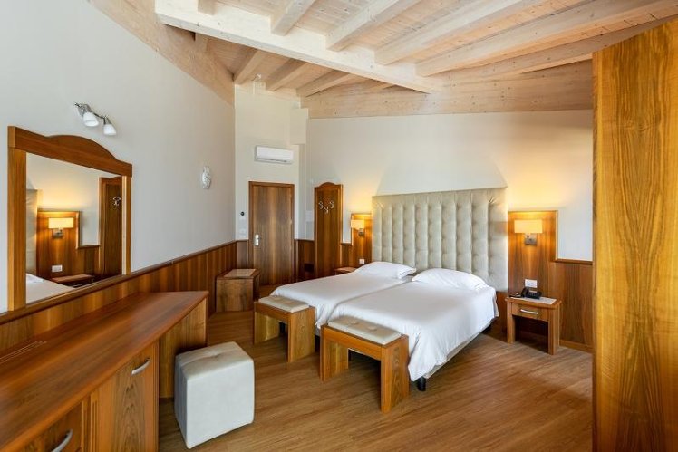 Double or Twin SUPERIOR Room