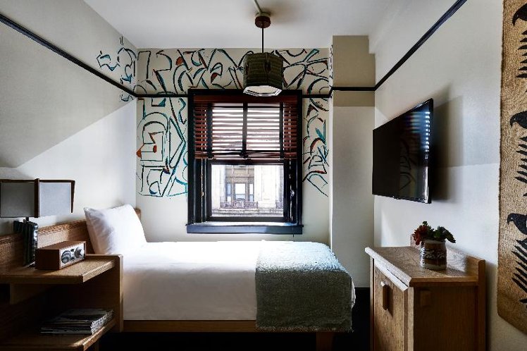 Room ONE BED Room