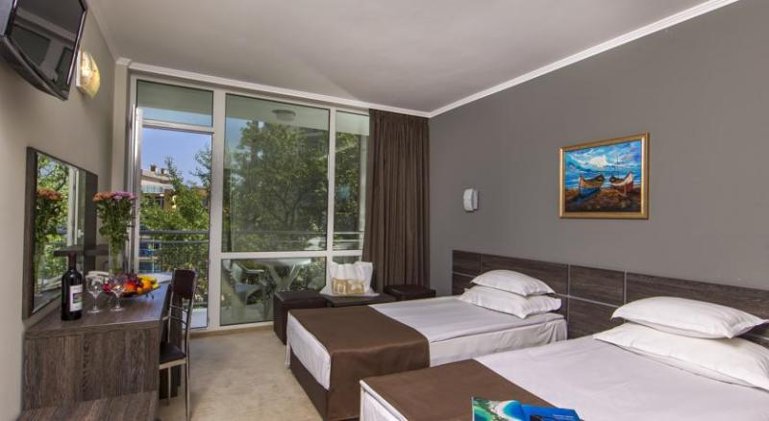 DOUBLE STANDARD Room