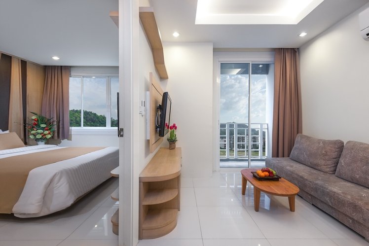 Double or Twin DELUXE Room