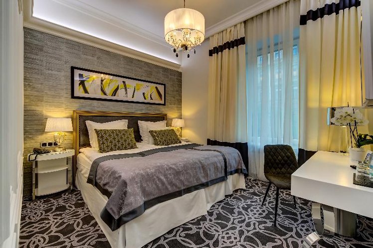 DOUBLE COMFORT Room