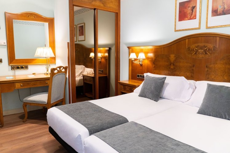 Hotel Horus Zamora
