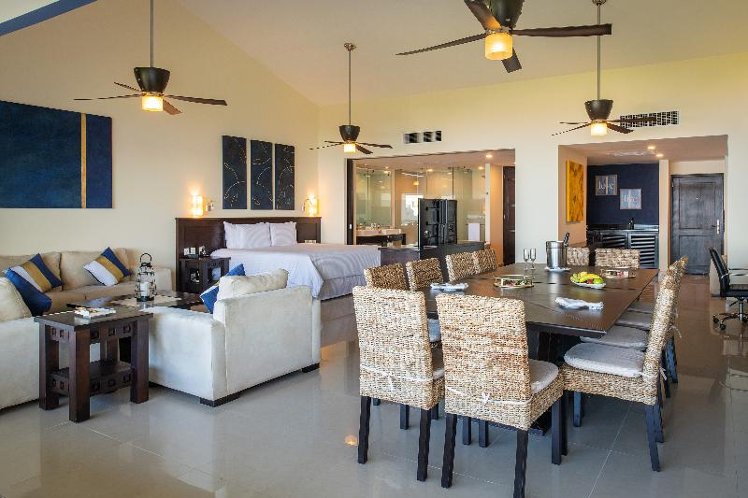 SUITE Presidential Room