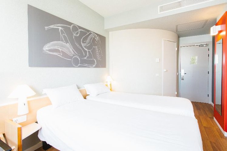 TWIN STANDARD Room