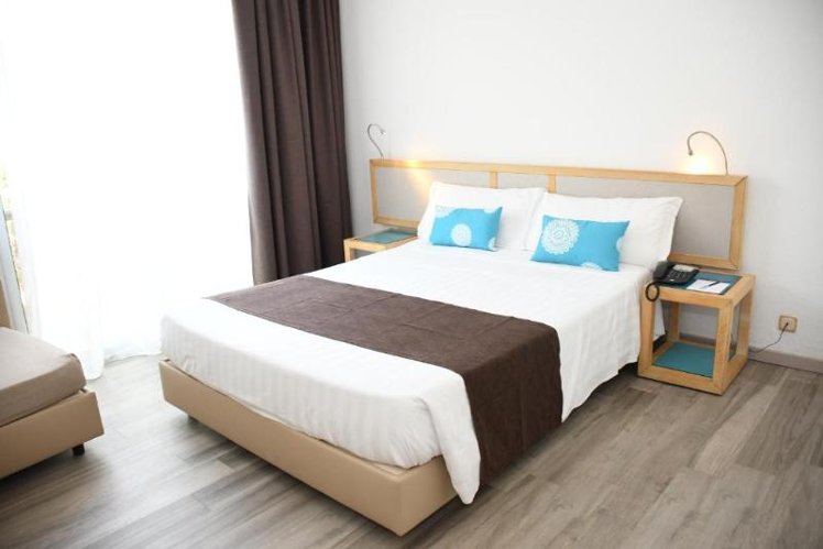 DOUBLE SEA VIEW Room