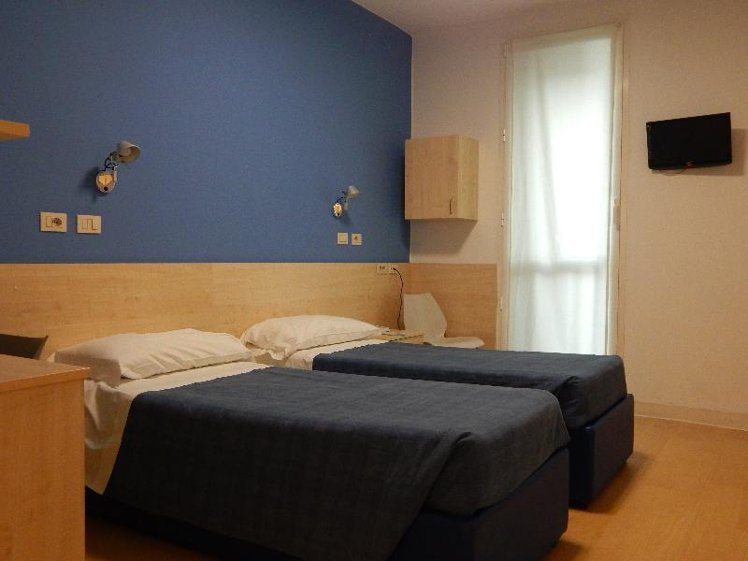 TWIN STANDARD Room