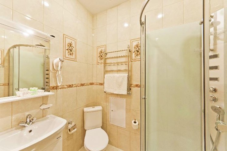 JUNIOR SUITE STANDARD Room