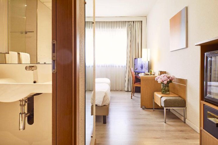 TWIN SUPERIOR Room